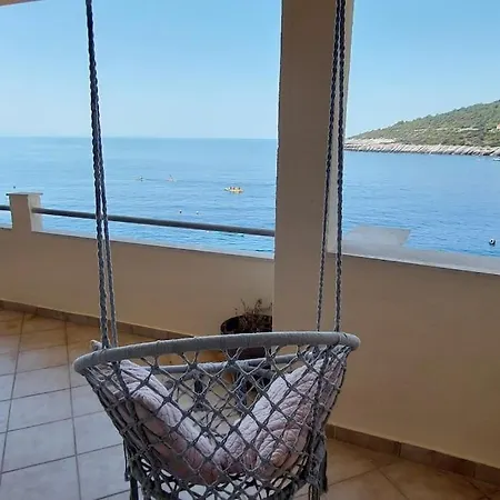 Vedran Seafront Appartement