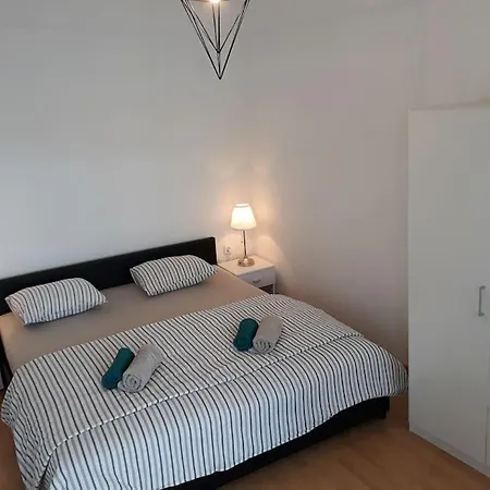 Appartement Vedran Seafront *
