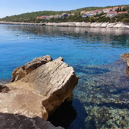 Apartment Vedran Seafront