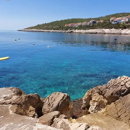 Apartment Vedran Seafront Zavalatica