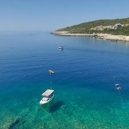 아파트 Vedran Seafront *