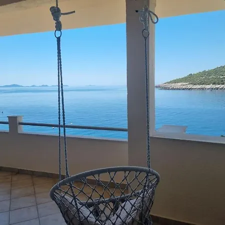 Vedran Seafront * 扎瓦拉提卡