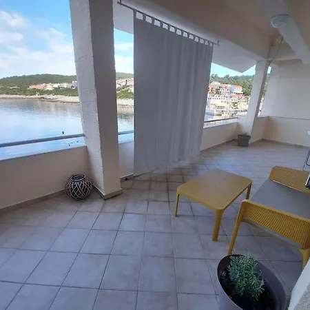 Vedran Seafront * 扎瓦拉提卡